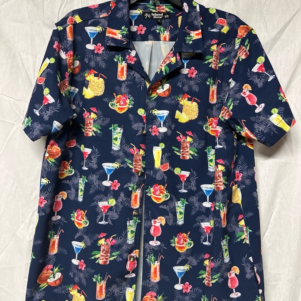 Islandhaze Blue Casual Button Down Shirt with Tropical Design